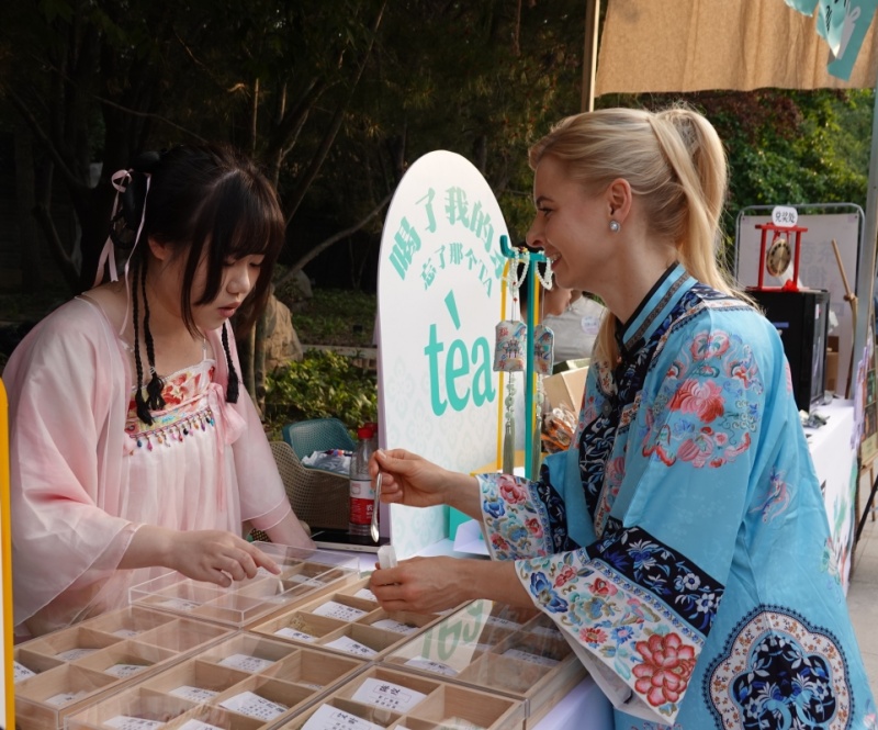 图片2.jpg 图片2.jpg