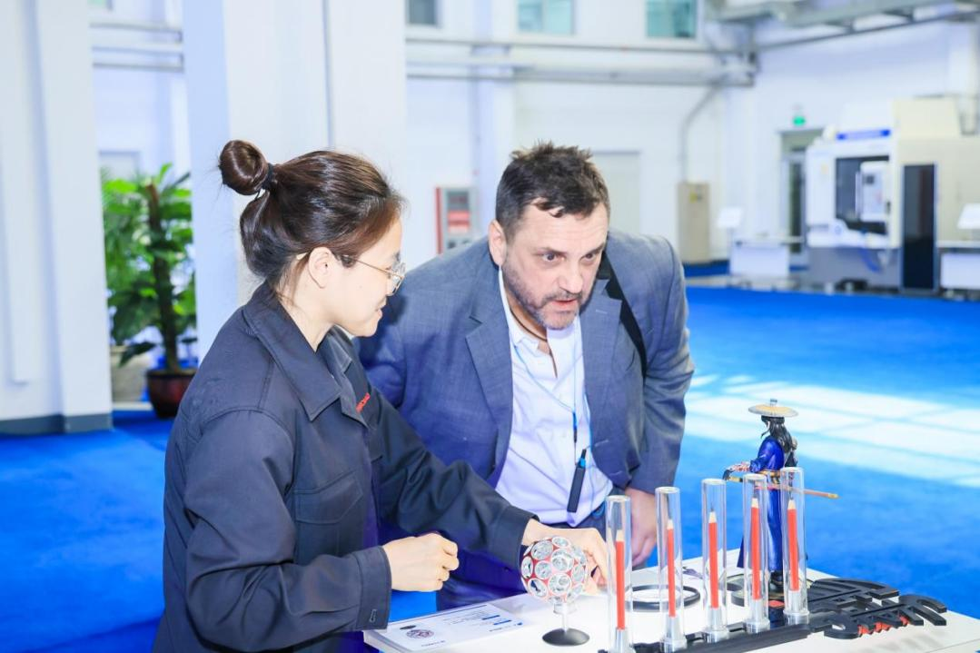 图片4.png 图片4.png